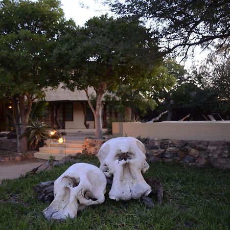 שמורת הציד טימבאבאטי Kambaku Safari Lodge מראה חיצוני תמונה