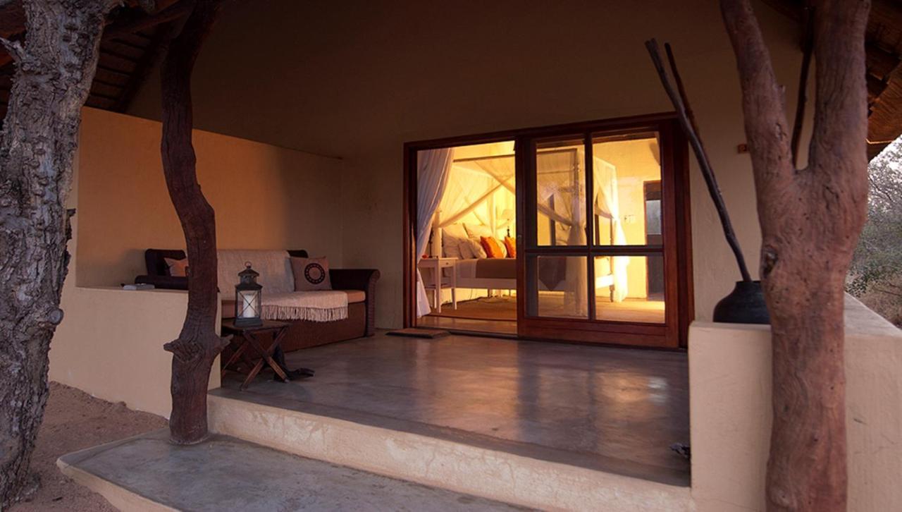שמורת הציד טימבאבאטי Kambaku Safari Lodge חדר תמונה